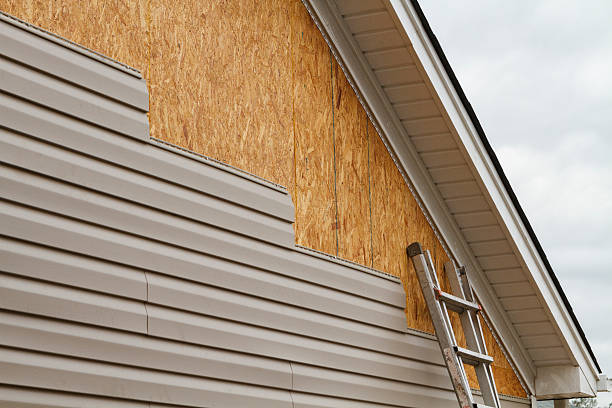 Professional Vinyl Siding technician working in Morrisville, NC